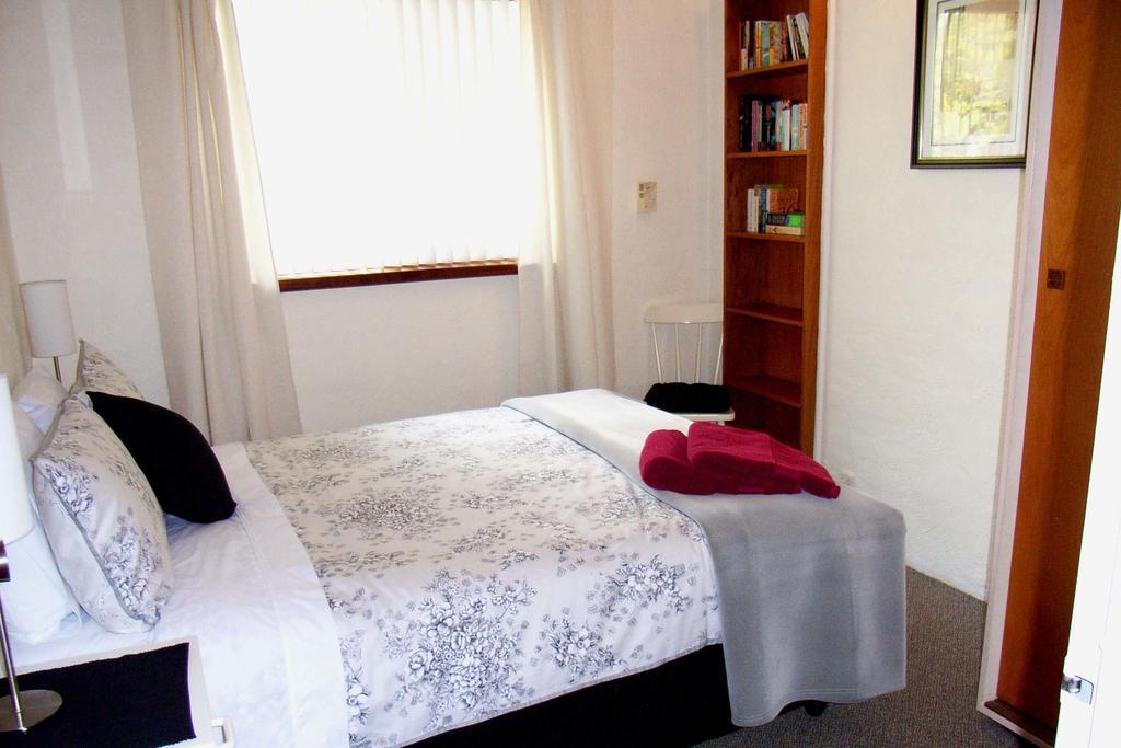 Kenata-Fairway Apartment Hotel Perth Esterno foto